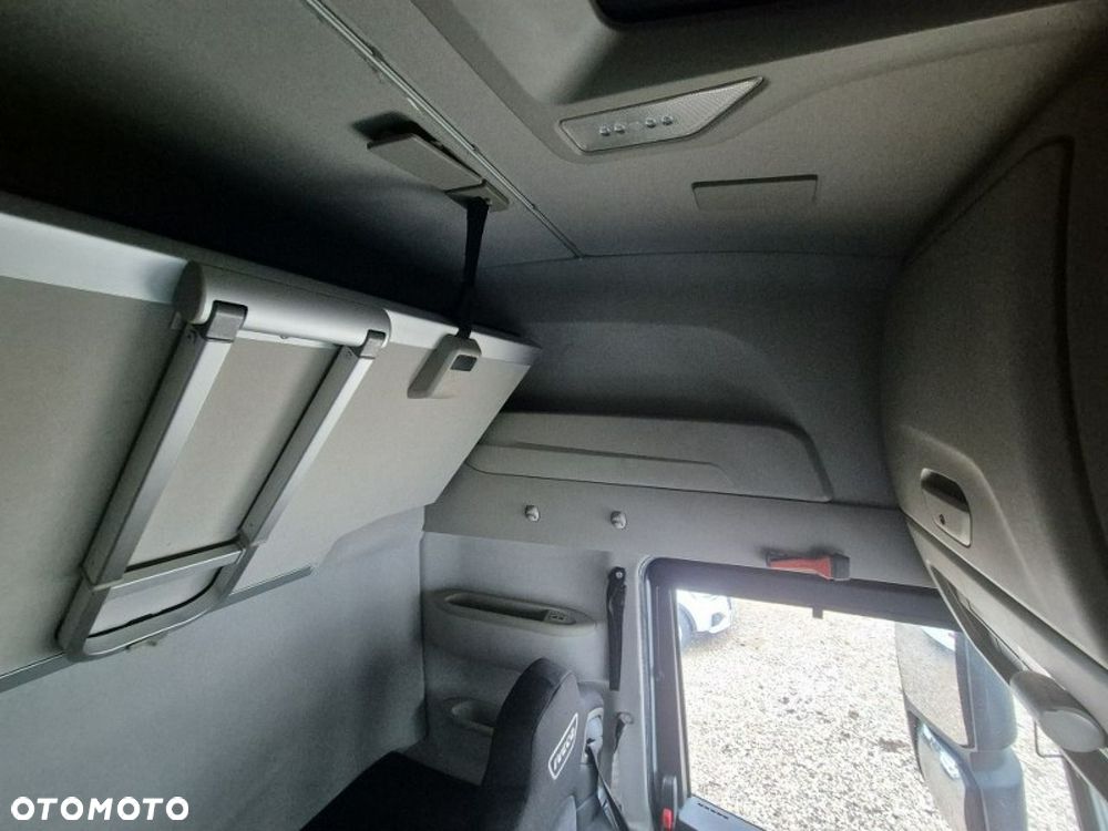 Iveco As440St/p - 25