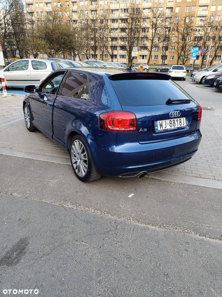 Audi A3 3-drzwiowe 2.0 TDI DPF Attraction S tronic - 2