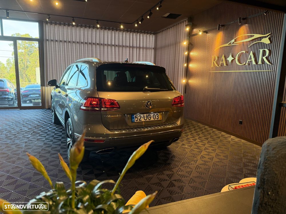 VW Touareg 3.0 TDI V6 Executive Edition - 5