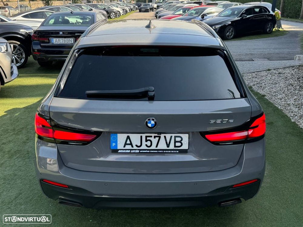 BMW 520 e Pack M - 14
