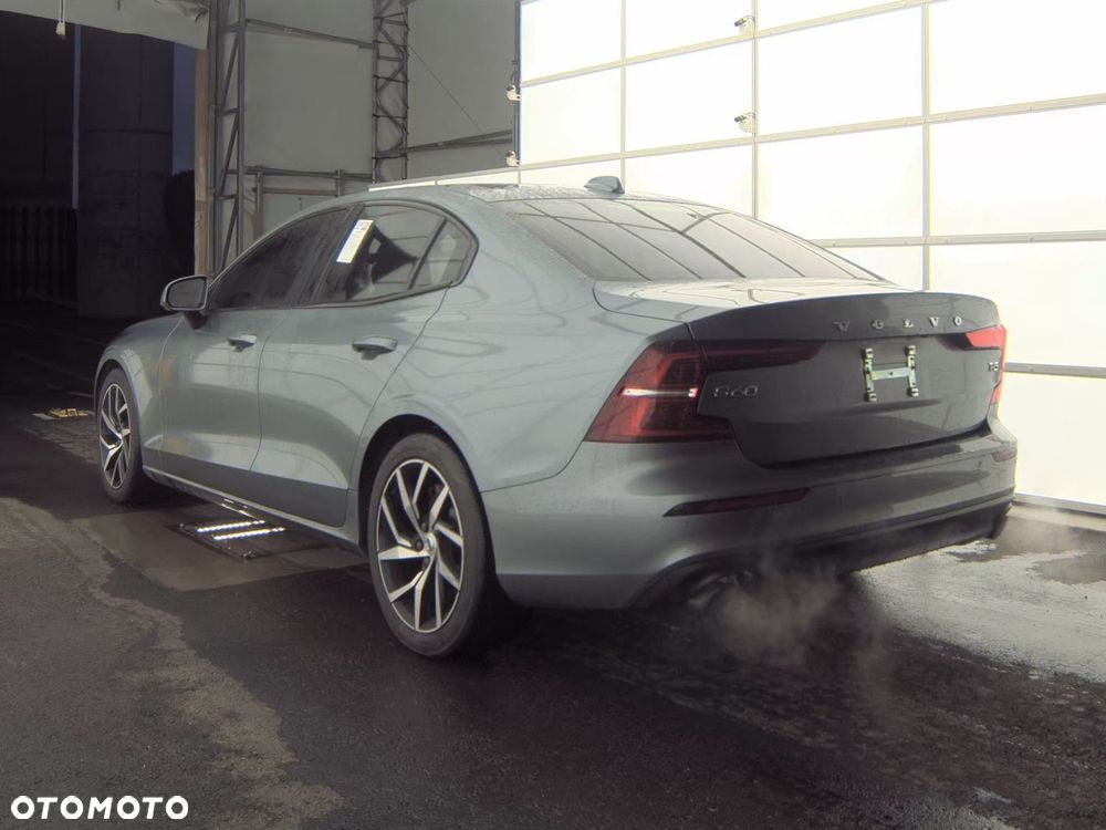 Volvo S60 T5 AWD Momentum Pro - 6