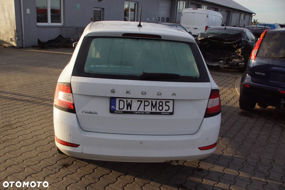 Auto na części - Skoda Fabia III Lift 1.0 TSI 95 KM DKLD QTS LS9R 2021R Silnik Skrzynia Drzwi Klapa Zderzak Błotnik Lampa Lusterko Szyba Deska Kokpit Sterownik Moduł Czujnik Licznik Wyświetlacz Kierownica Panel - 5
