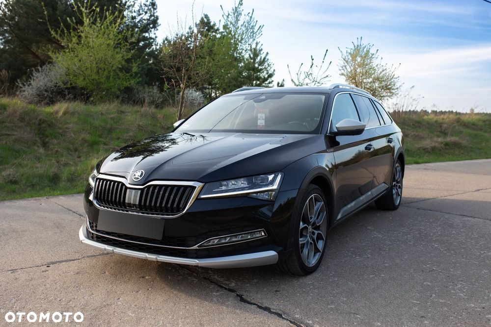Skoda Superb 2.0 TDI SCR 4x4 Scout DSG - 1
