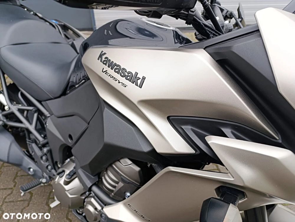 Kawasaki Versys 1000 - 5