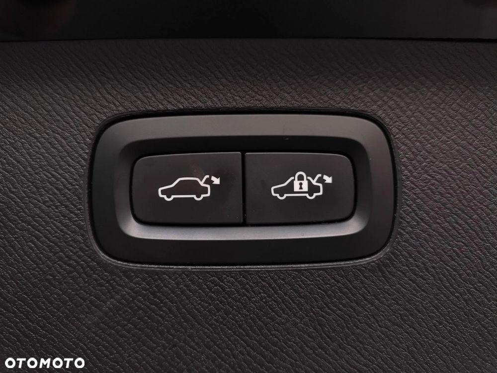 Volvo XC 90 - 29