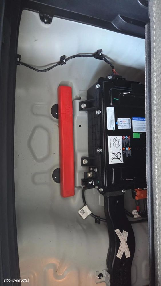 Hyundai Bayon 1.0 T-GDI 48V-Hybrid DCT Connect & Go - 41