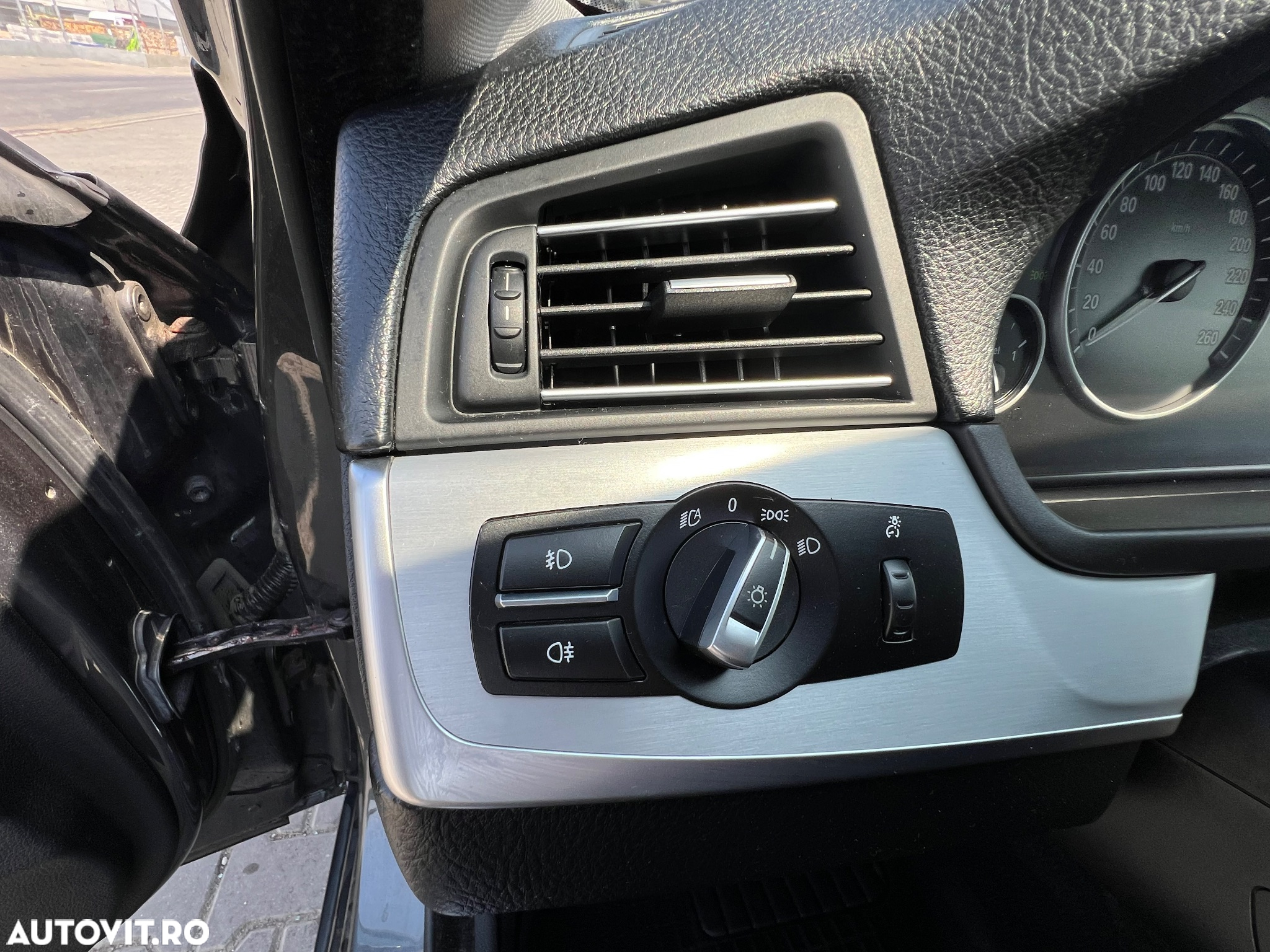 BMW Seria 5 520d xDrive Aut. Luxury Line - 14