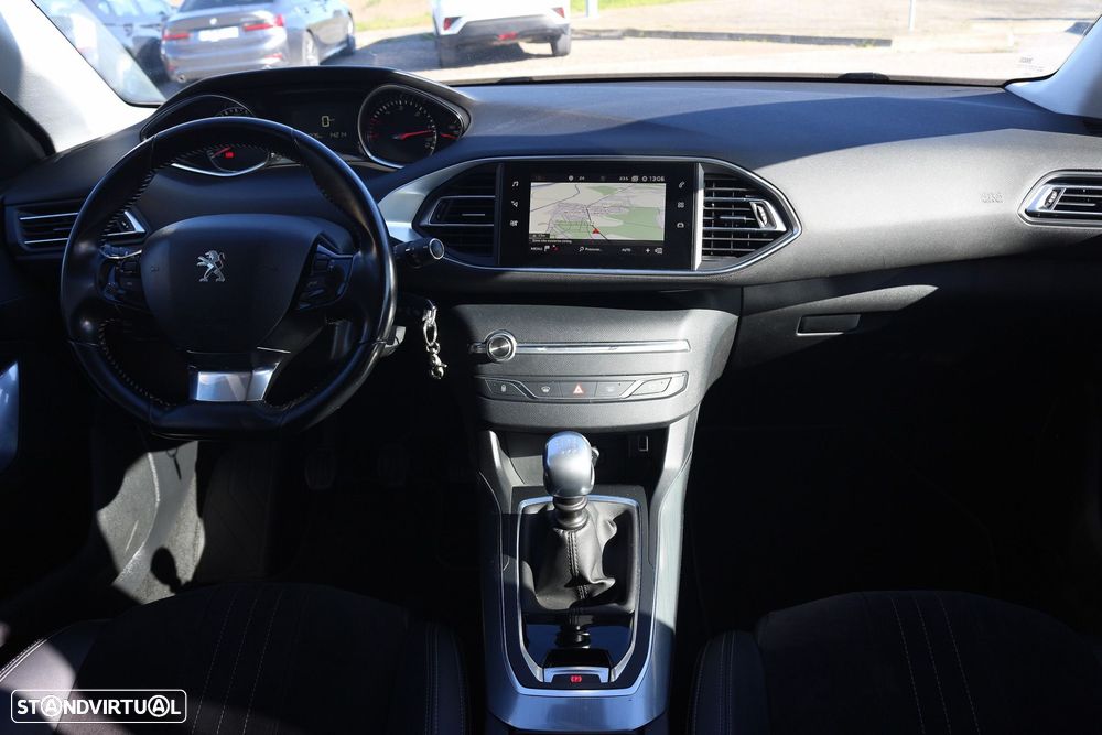 Peugeot 308 SW 1.5 BlueHDi Allure - 27