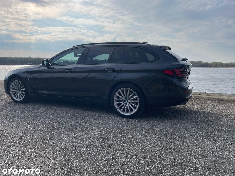BMW Seria 5 530e Luxury Line sport - 3