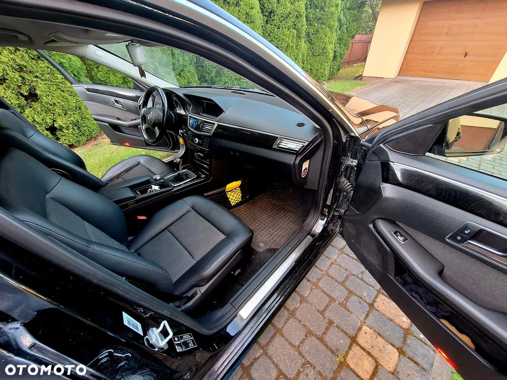 Mercedes-Benz Klasa E 200 CGI BlueEffICIENCY Avantgarde - 12