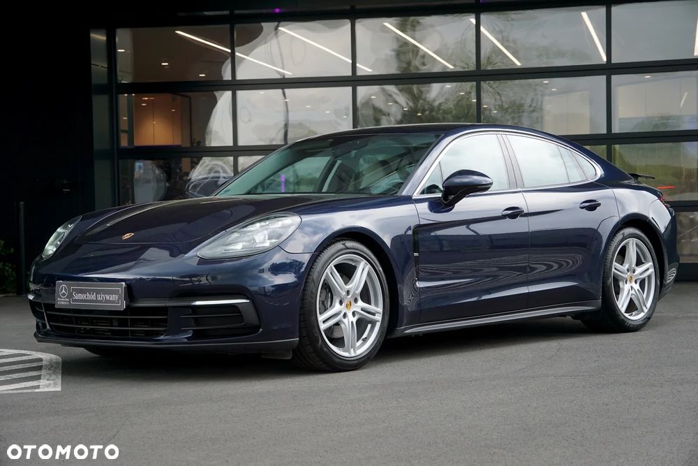 Porsche Panamera 4 - 3