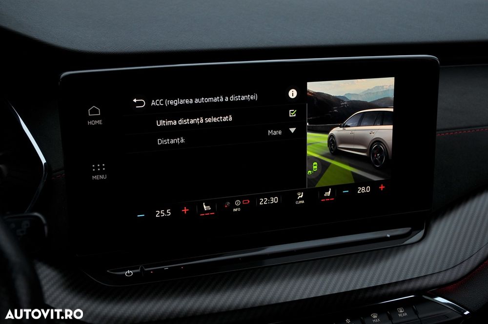 Skoda Octavia Combi 2.0 TDI DSG RS - 24