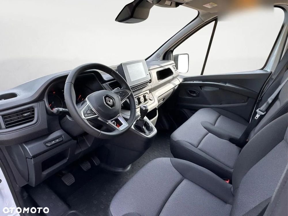 Renault Trafic - 10