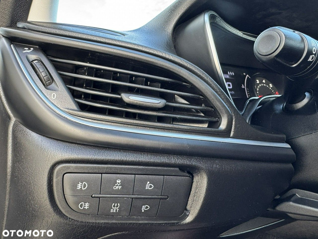 Fiat Tipo 1.4 T-Jet 16v Lounge - 22