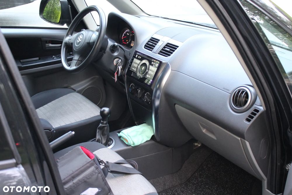 Suzuki SX4 1.6 GLX / Comfort - 13