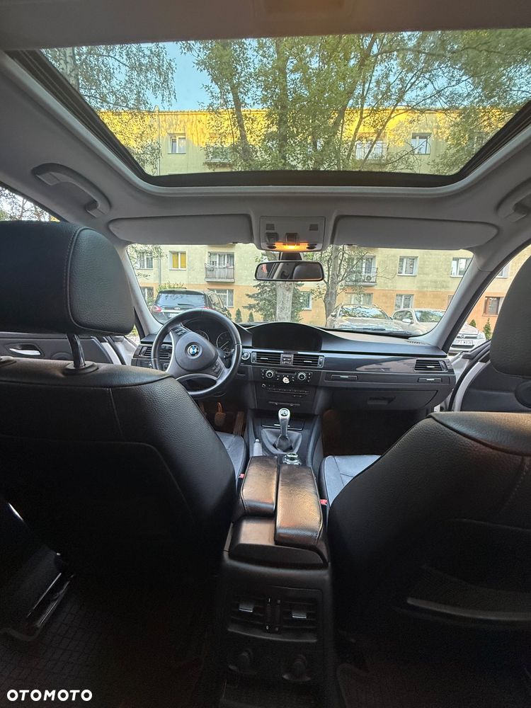 BMW Seria 3 318i - 21