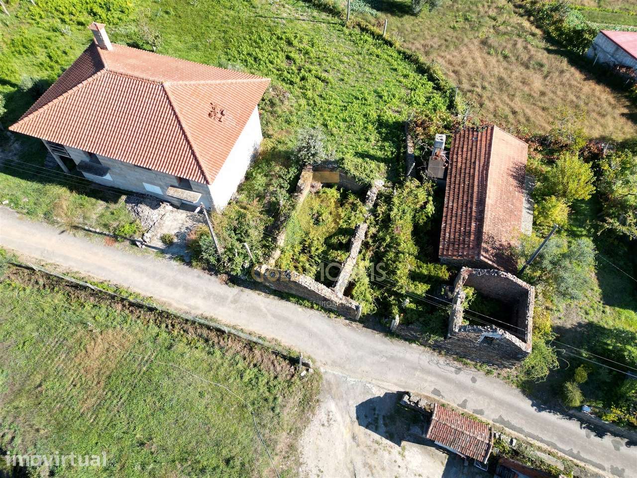 Moradia para Restaurar T1 Venda em Santa Maria de Sardoura,Castelo de - Grande imagem: 2/4