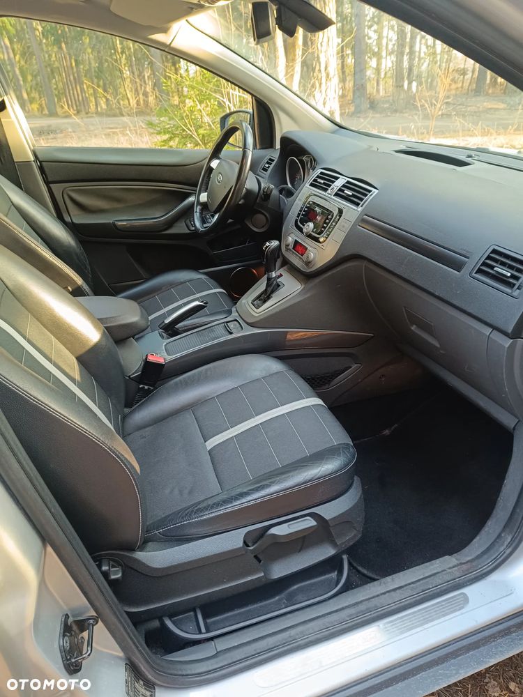 Ford Kuga 2.0 TDCi 4x4 Trend - 26