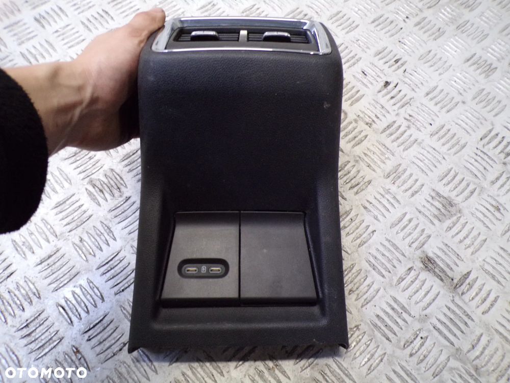 TUNEL PANEL USB KRATKA OSŁONA TUNELU TYŁ SKODA ENYAQ IV - 3