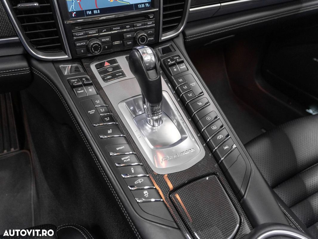 Porsche Panamera - 23