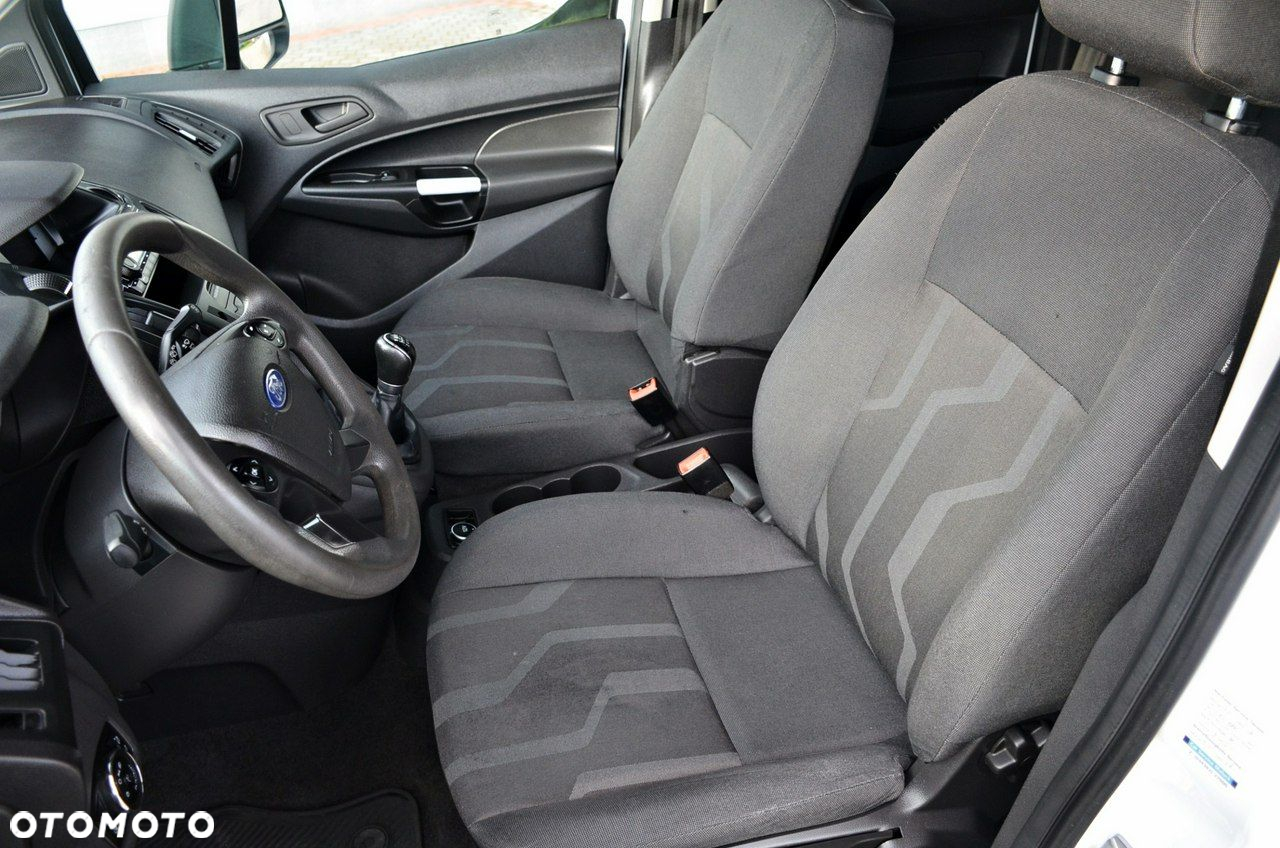 Ford Transit Connect - 22