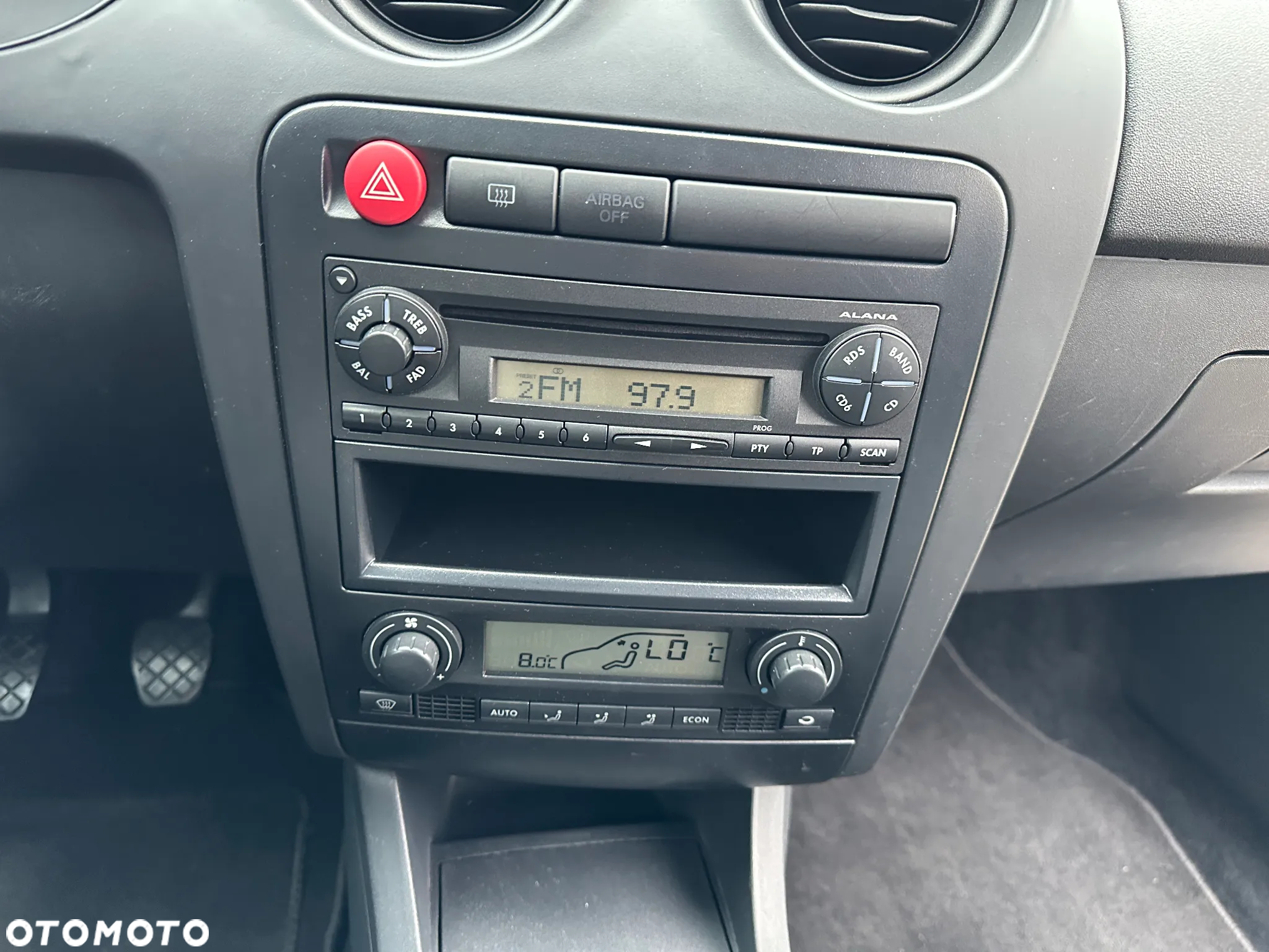 Seat Ibiza 1.4 16V Fresh - 25