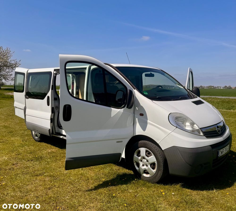 Opel Vivaro - 2