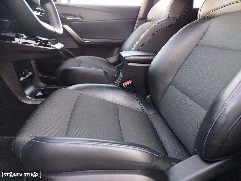 MG MG4 64 kWh Luxury - 29