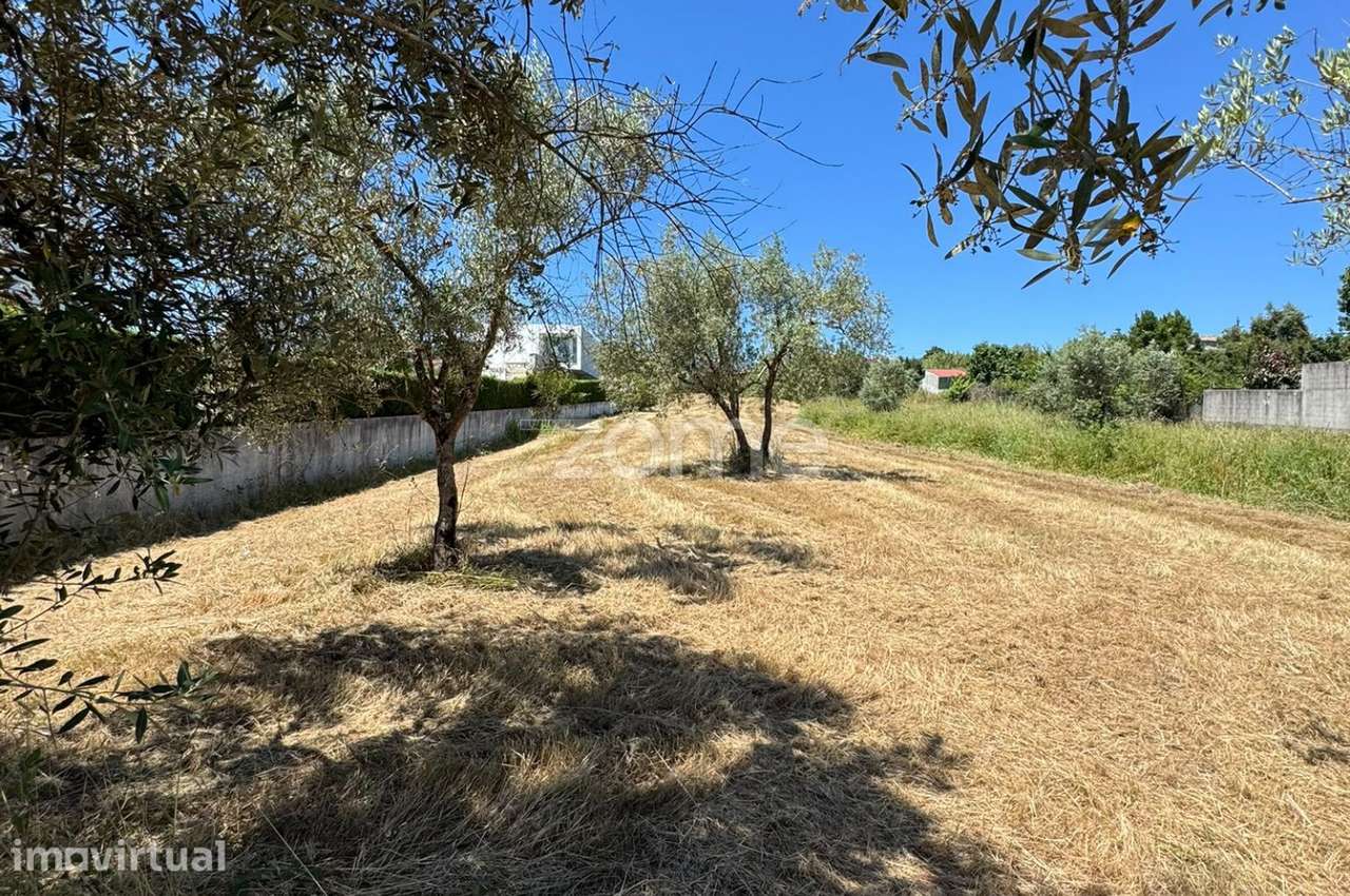 Terreno Urbano para Moradia Bifamiliar em Casével, Condeixa. - Grande imagem: 4/15