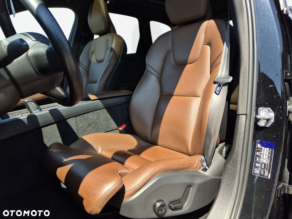 Volvo XC 60 - 12