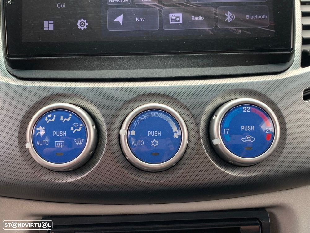 Mitsubishi L200 2.5 DI-D CD Intense JLL/MASC - 25