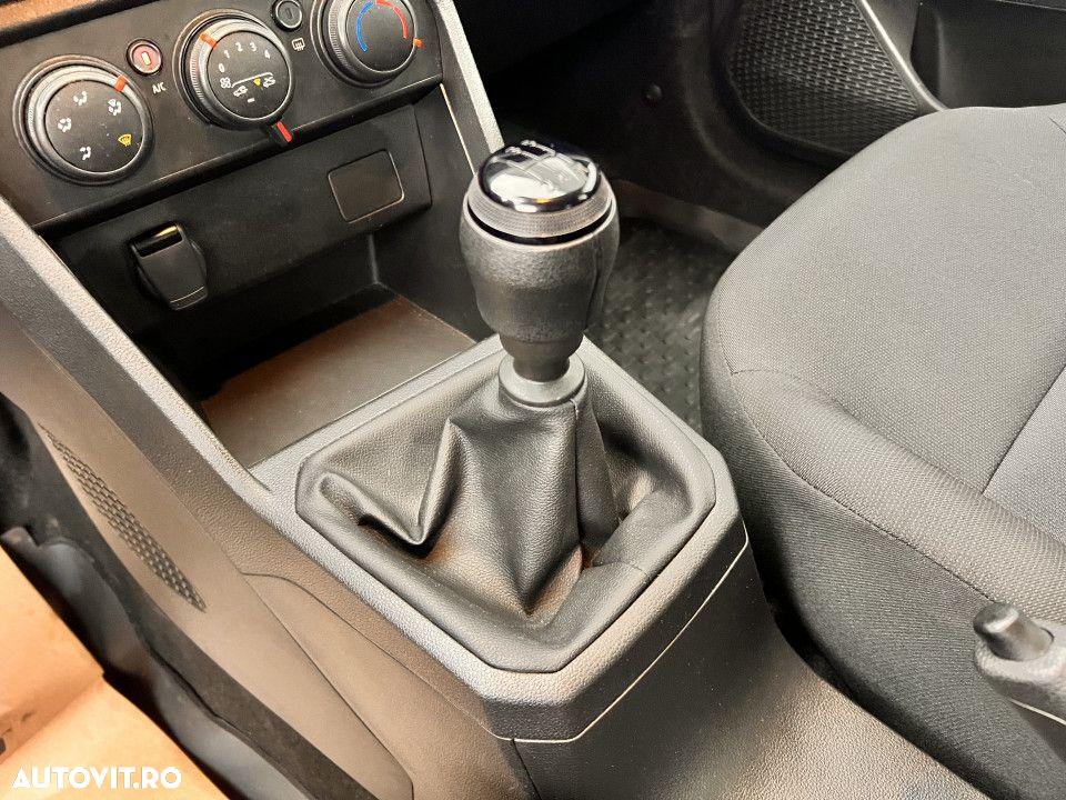 Dacia Logan - 10