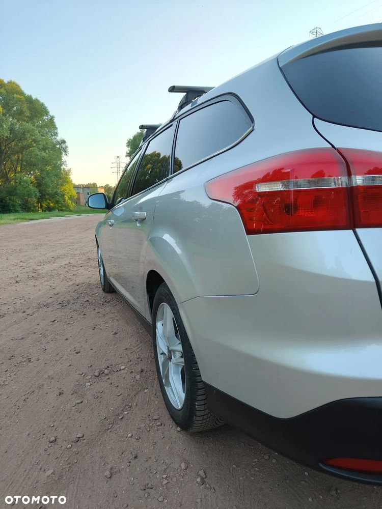 Ford Focus 1.5 EcoBoost Titanium ASS - 3