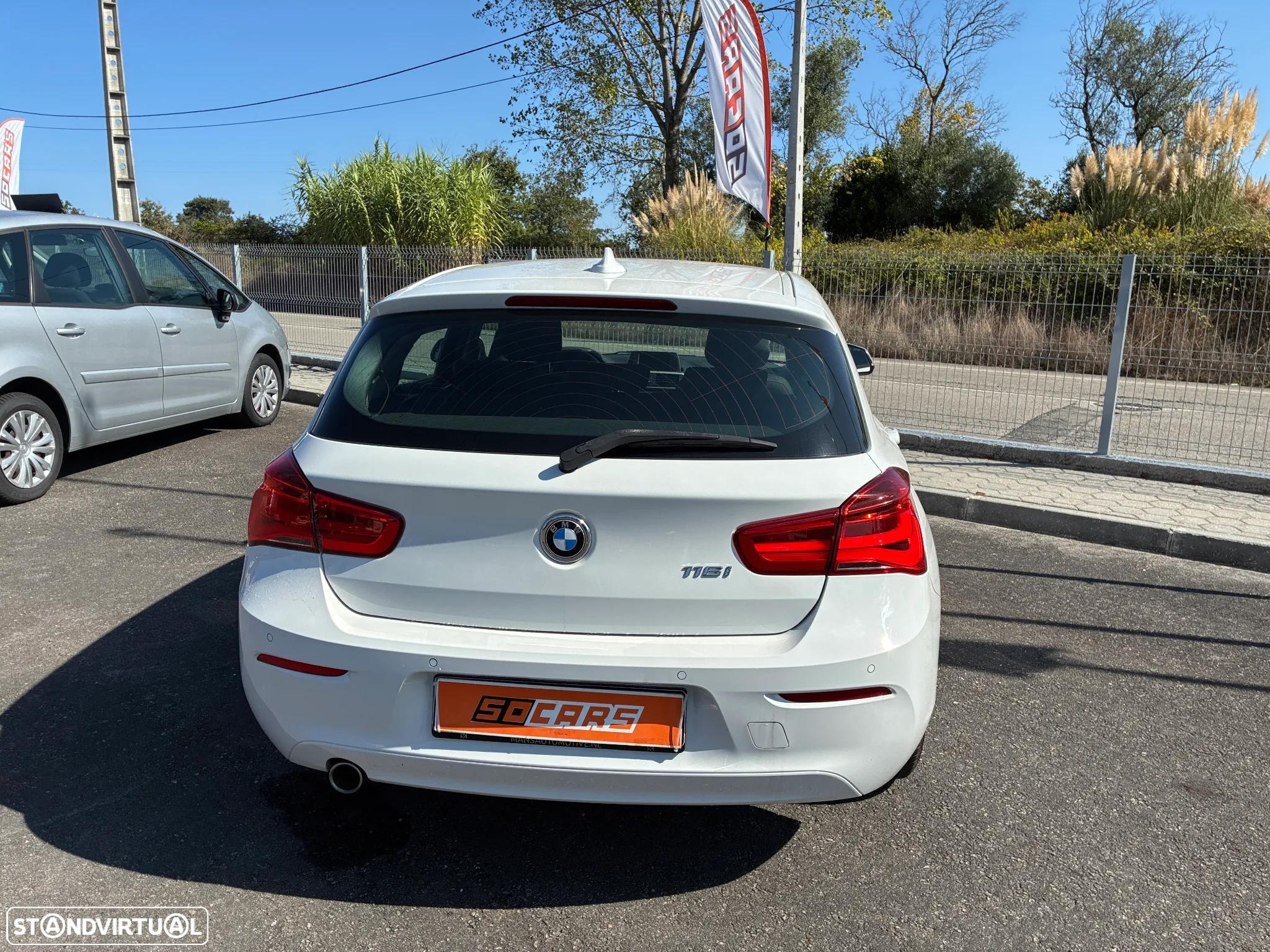 BMW 116 i Line Urban - 13