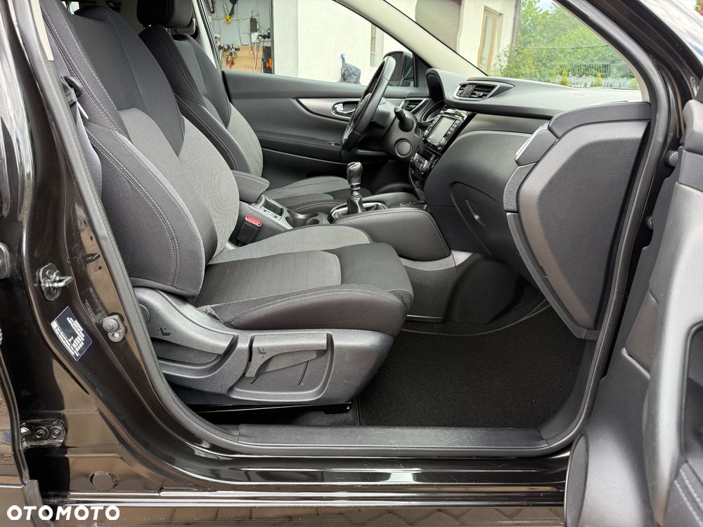 Nissan Qashqai 1.6 DIG-T N-Connecta - 20