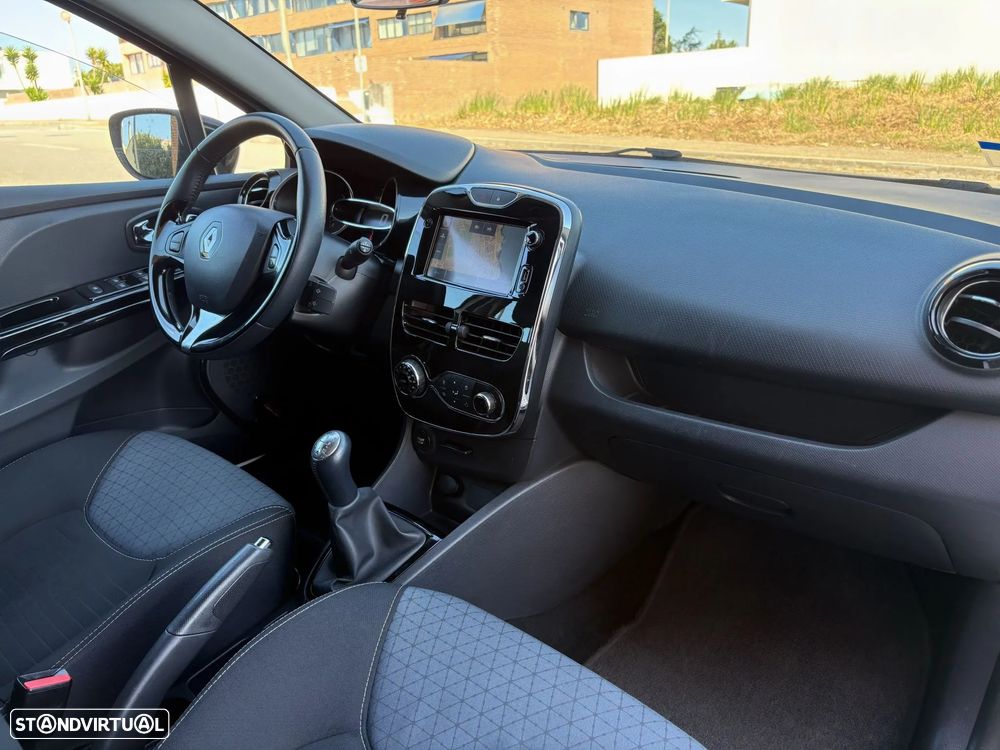 Renault Clio Sport Tourer 1.5 dCi Luxe - 16