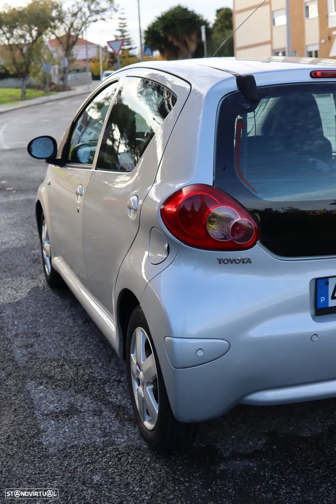 Toyota Aygo 1.0 + AC - 6