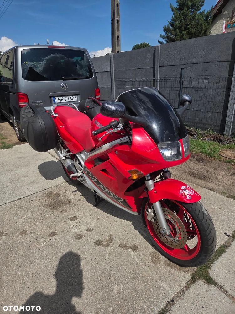 Honda VFR - 1