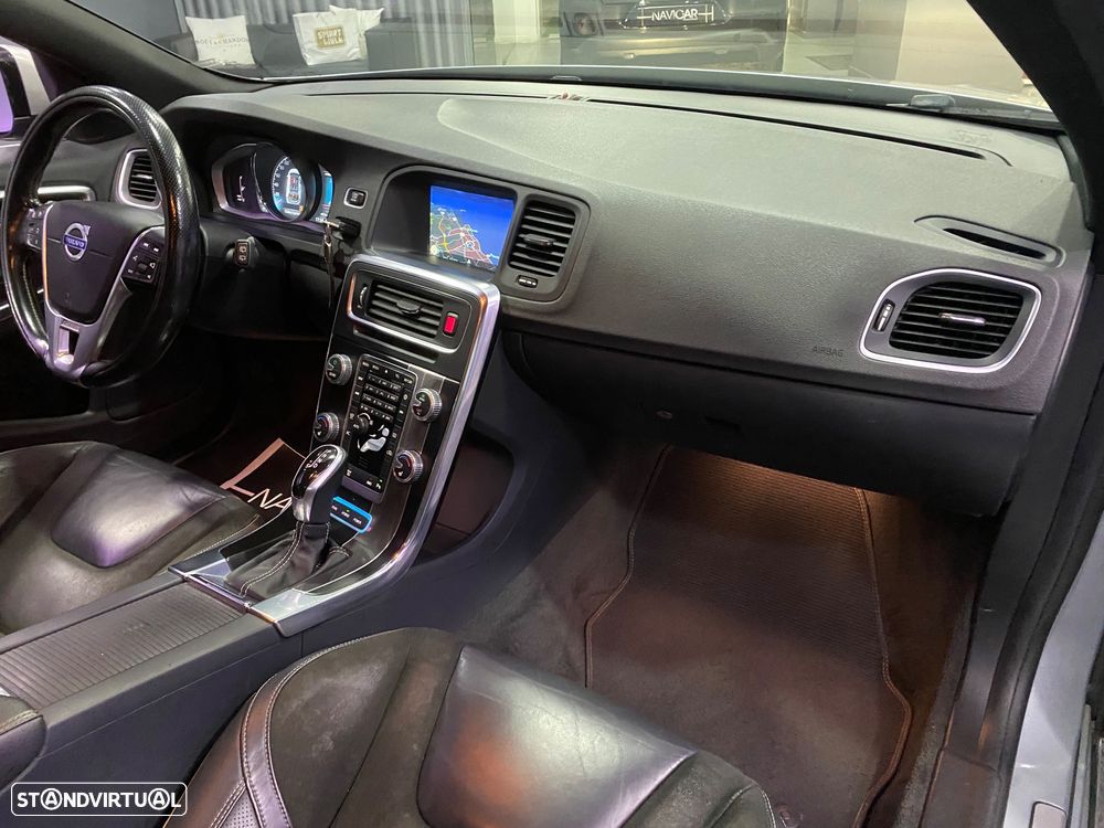 Volvo V60 D6 Twin Engine Geartronic RDesign - 10