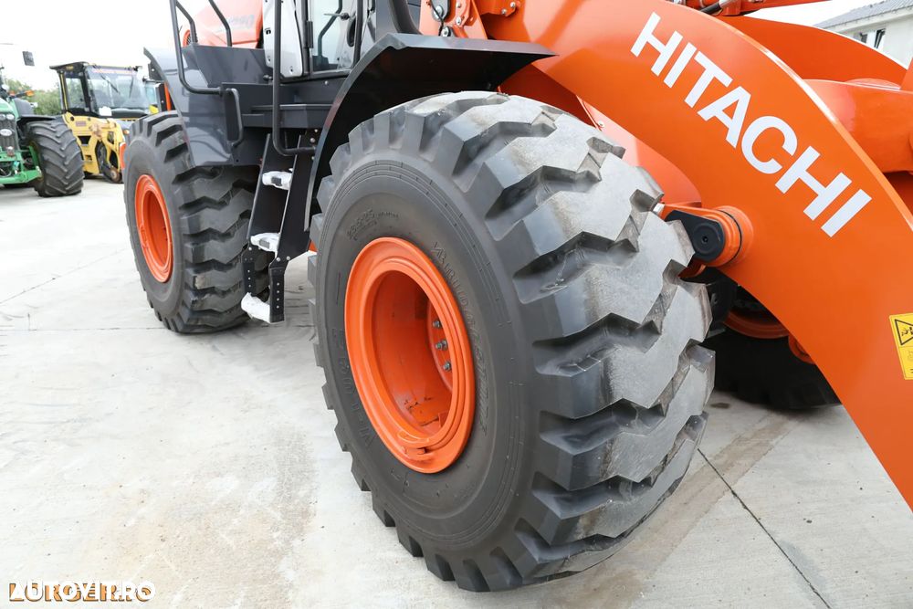 Hitachi ZW220-5A, An 2025, Made in Japan - 9