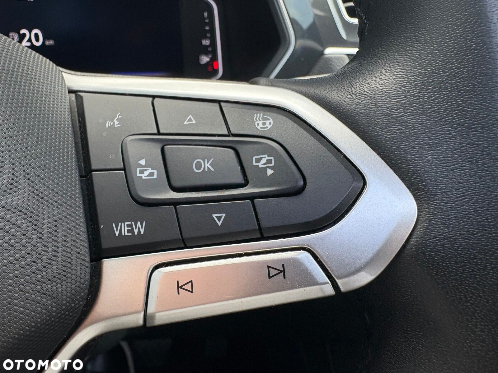 Volkswagen Tiguan 1.5 TSI EVO Elegance DSG - 25