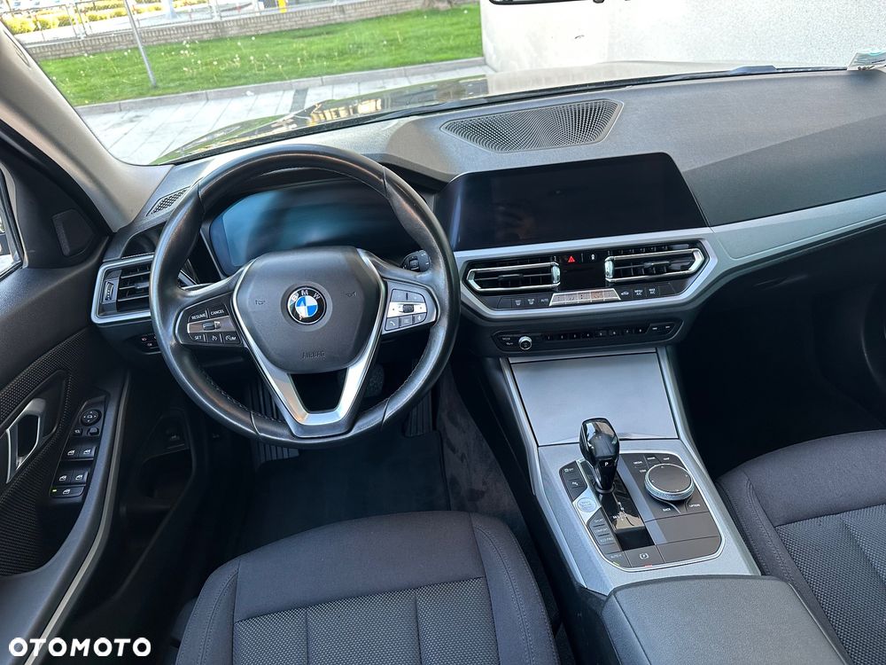 BMW Seria 3 320d MHEV Advantage sport - 25