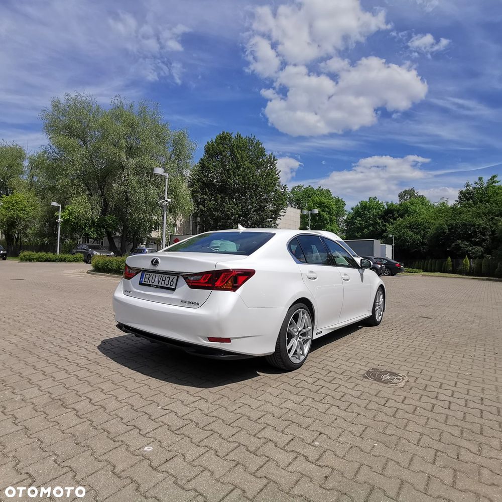Lexus GS 300h Elite - 2