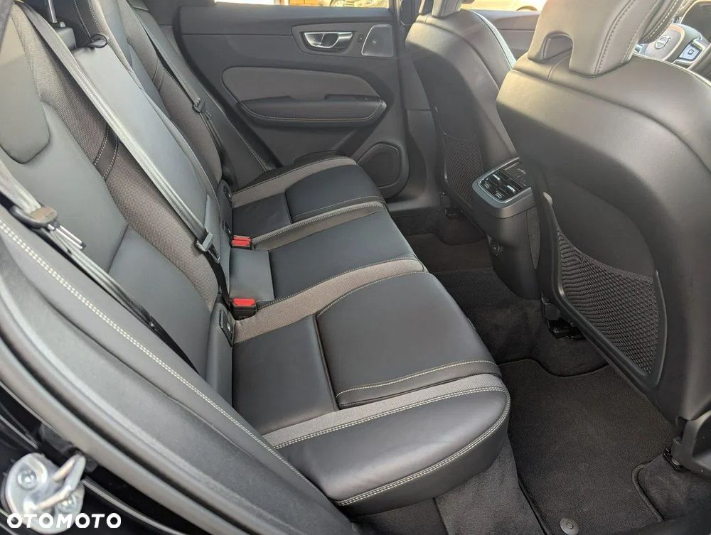 Volvo XC 60 B5 B AWD Geartronic Inscription - 5