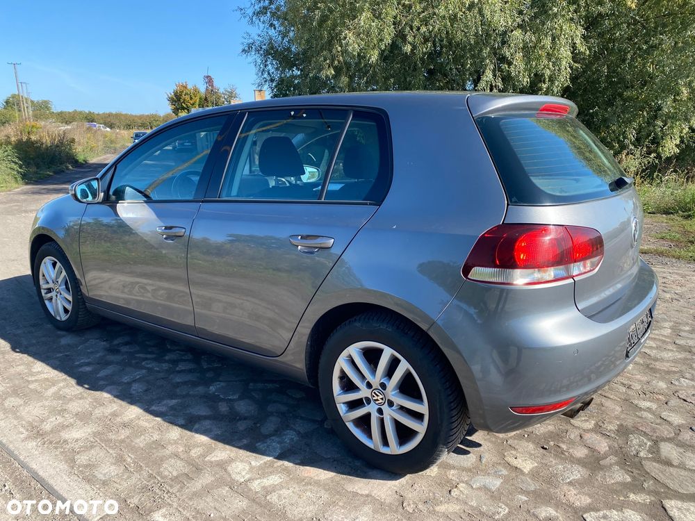 Volkswagen Golf - 11