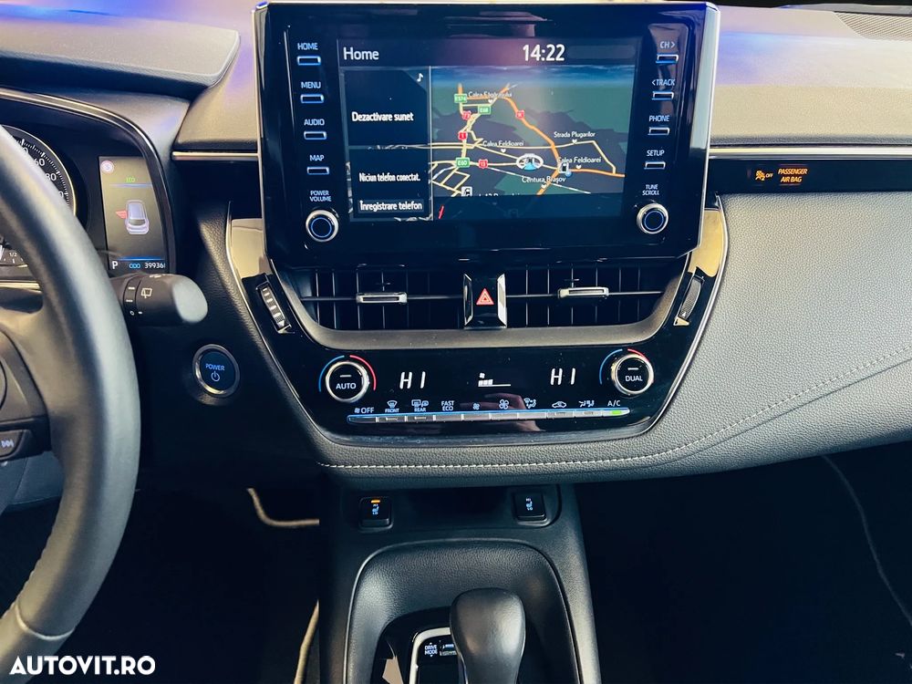 Toyota Corolla 1.8 HSD Business - 11