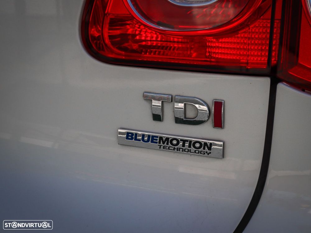 VW Tiguan 2.0 TDi Sport BlueMotion - 8