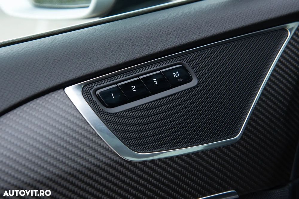 Volvo XC 90 T8 Twin Engine AWD R-Design - 25