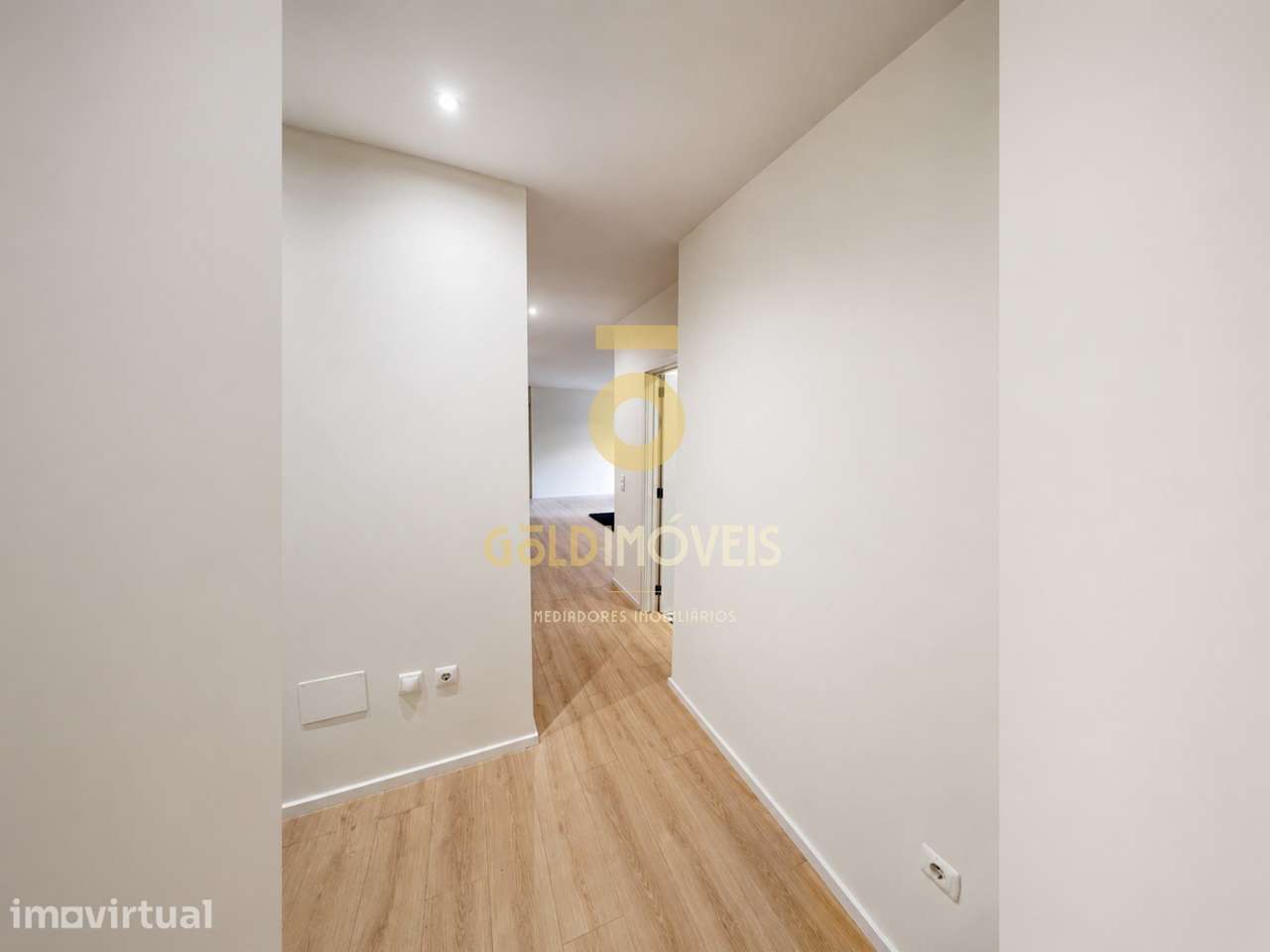 Apartamento T3 Venda em Gulpilhares e Valadares,Vila Nova de Gaia - Grande imagem: 2/16