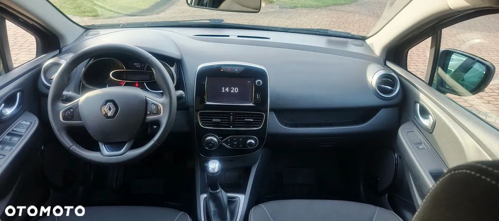 Renault Clio - 27
